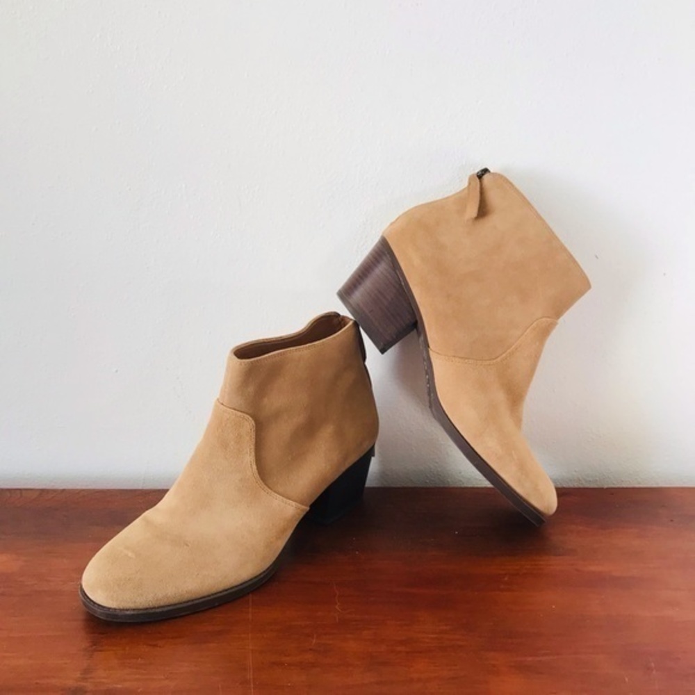 Nine West tan suede leather bolt ankle boots/ booties